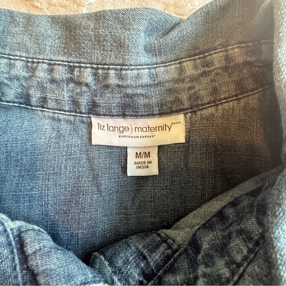 Liz Lange Maternity  Denim Long Sleeve Shirt size M B19 - Picture 5 of 7